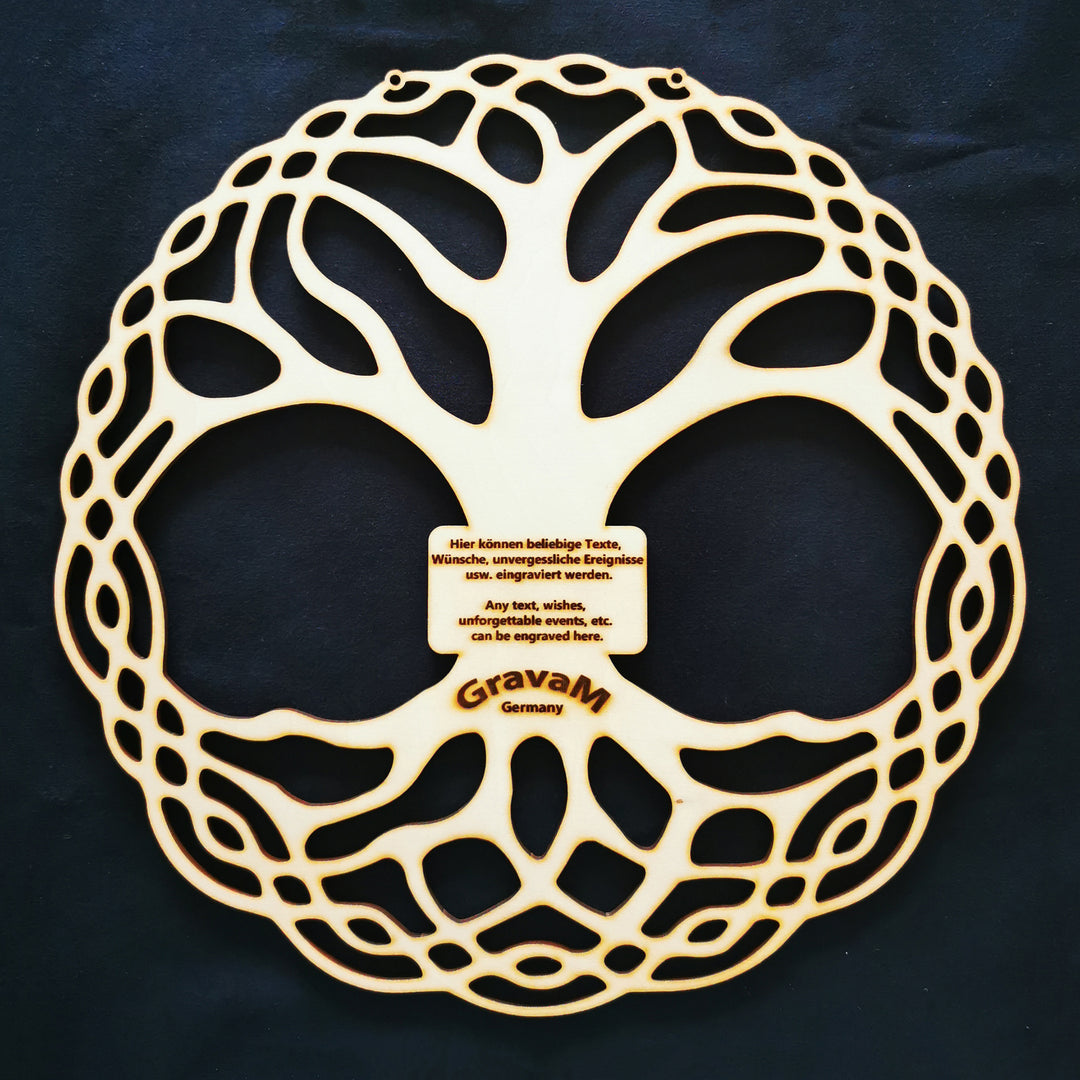 Personalisierter Lebensbaum HL.9 aus Holz mit klaren minimalistischen Linien – GravaM Germany