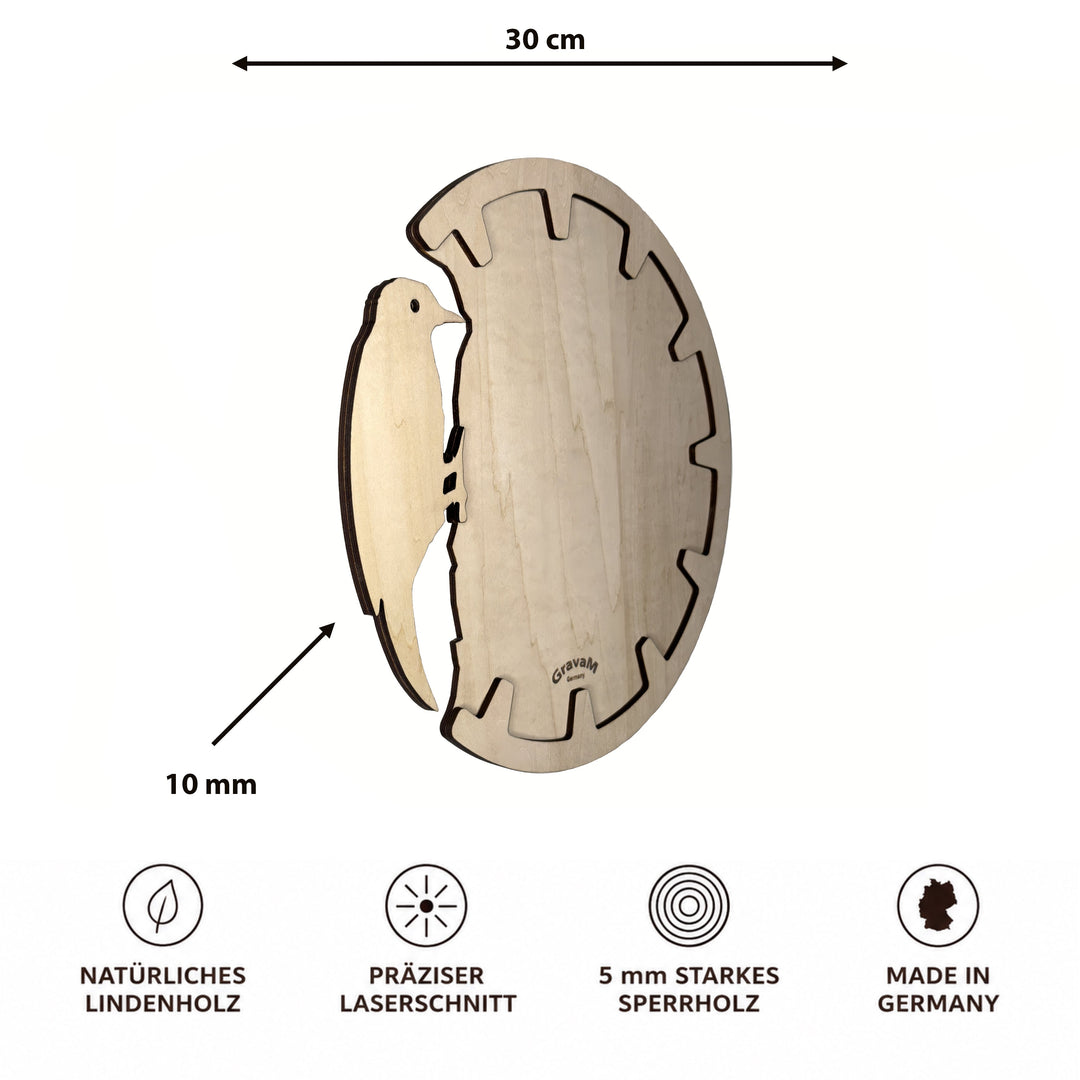 Premium Wall Clock WU.15 – side view, 30 × 30 cm, two-layer 3D construction from linden wood 