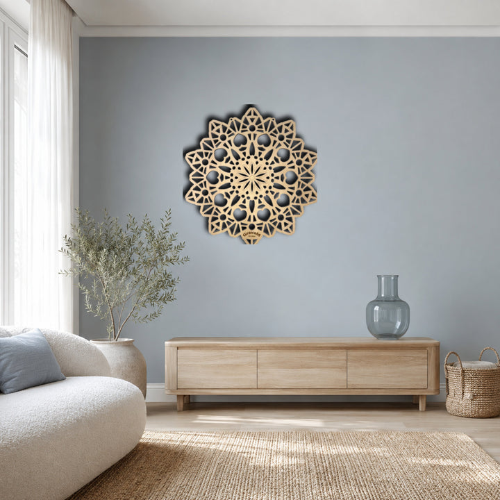 Blume des Lebens DL.7 – Blume des Lebens aus Lindenholz in einem stilvollen Wohninterieur